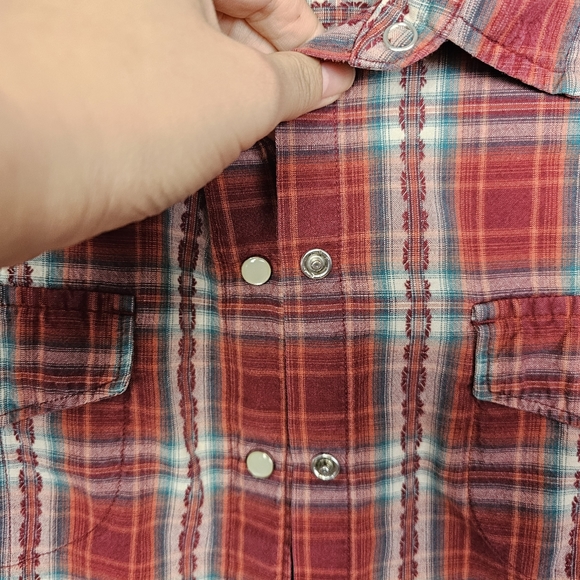 Woolrich Western Red Plaid Long Sleeve Snap Button Down Top Women's Large - Picture 4 of 12